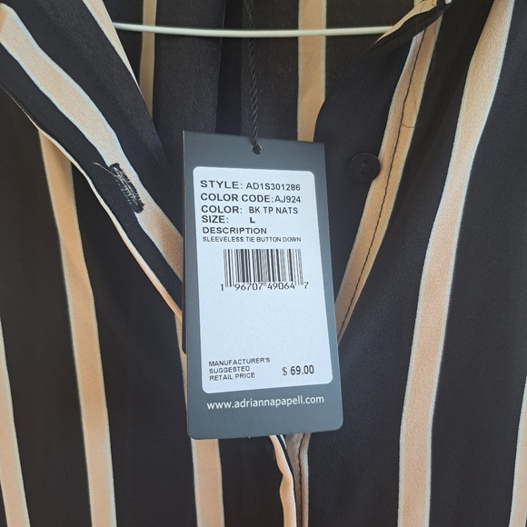 🆕️ADRIANNA PAPEEL TOP - Picture 4 of 5